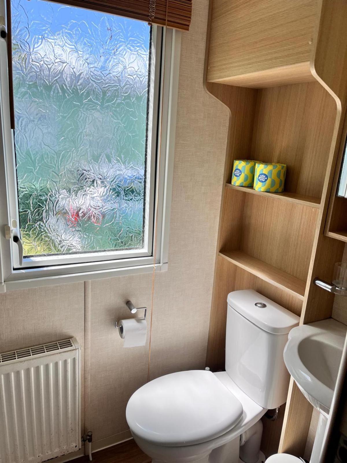 Van Number 123 Beautiful Caravan Sleeps 4 Aberystwyth Extérieur photo