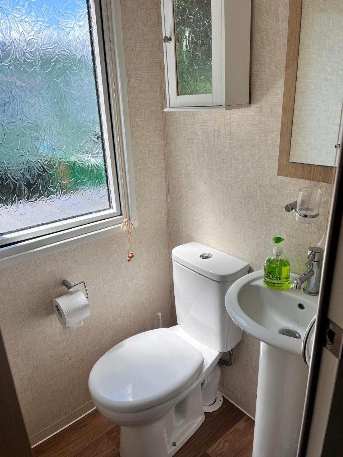 Van Number 123 Beautiful Caravan Sleeps 4 Aberystwyth Extérieur photo