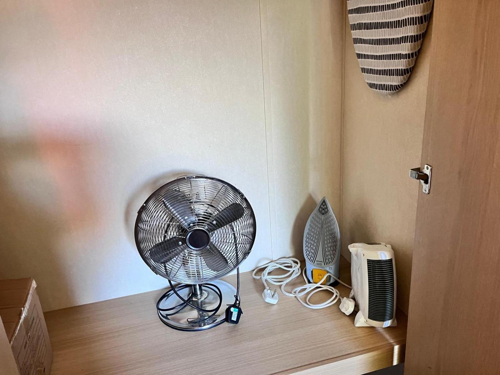 Van Number 123 Beautiful Caravan Sleeps 4 Aberystwyth Extérieur photo